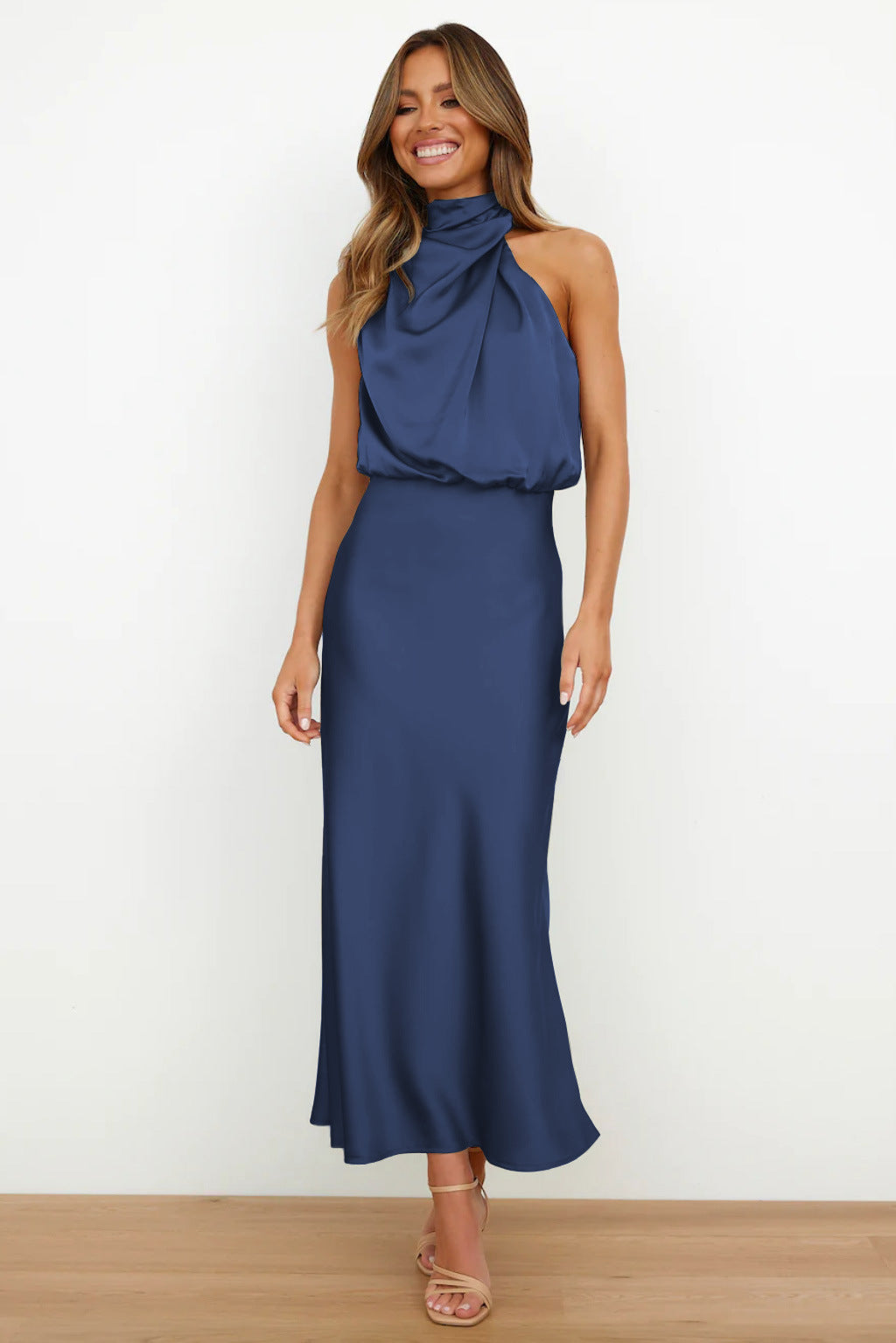 Carlina – Robe Longue Satinée