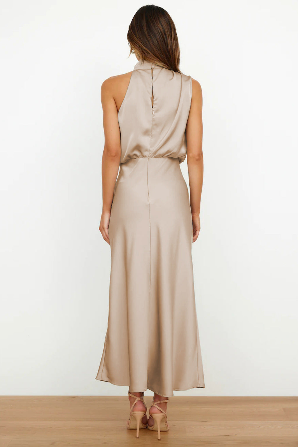 Carlina – Robe Longue Satinée