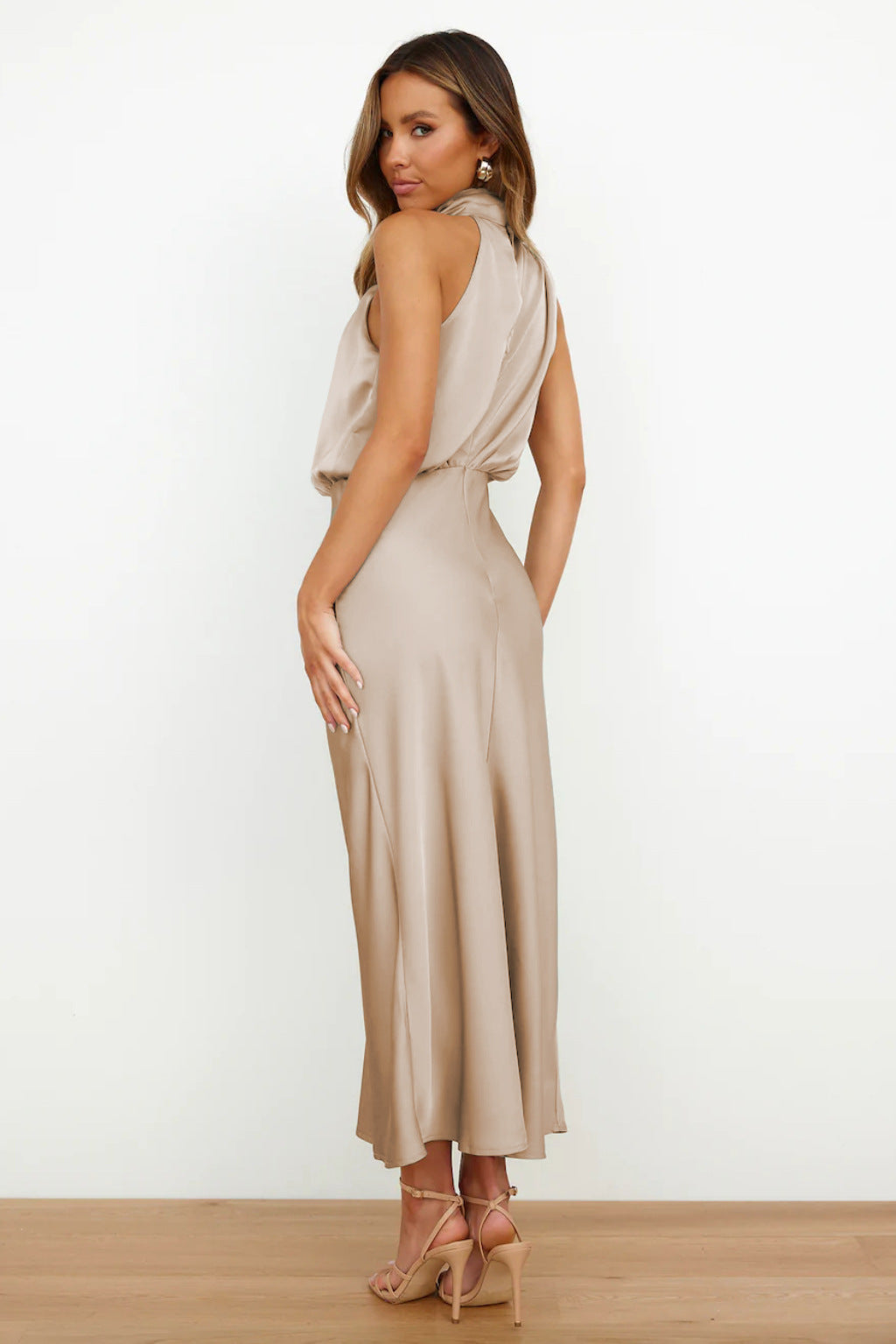 Carlina – Robe Longue Satinée