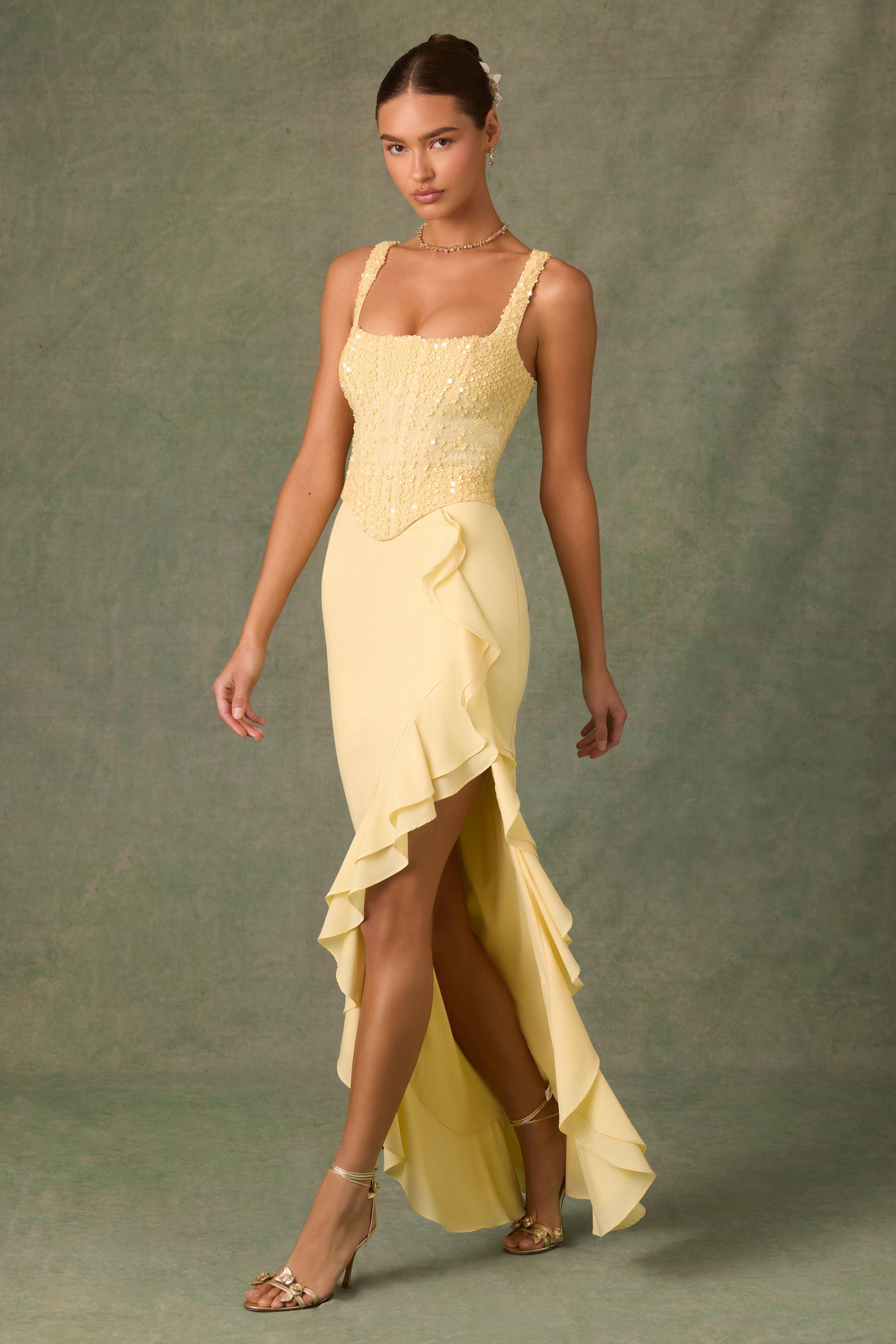 Robe Maxi Robina Jaune – Corset Orné et Volants Élégants